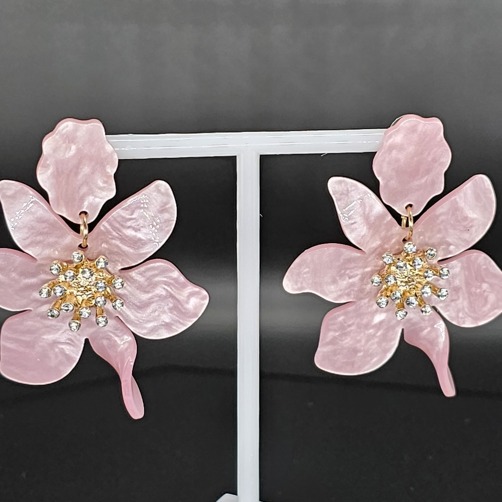 RESIN ACRYLIC FLOWER DANGLE EARRINGS - Exaggerated European And American Style